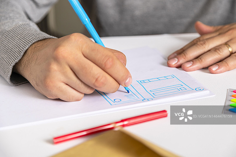 桌上的绘图线框图片素材