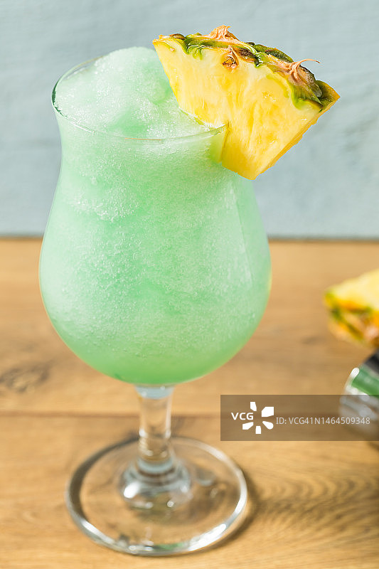 桌上的饮品特写，美国图片素材