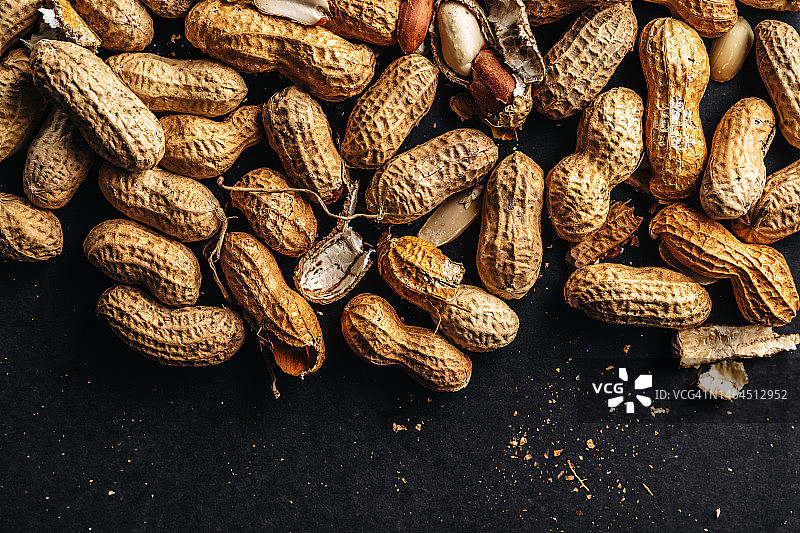 瑞士，桌子上的花生特写图片素材