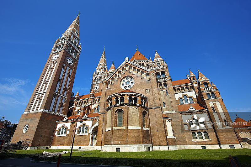 匈牙利塞格德大教堂图片素材