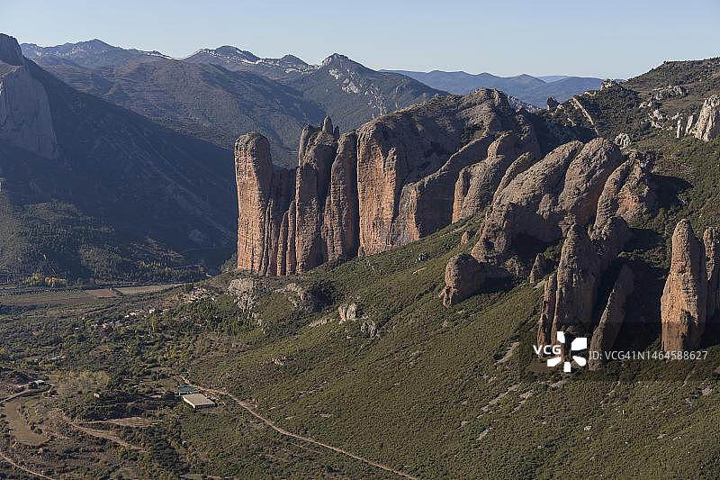 洛斯马洛斯德里格洛斯：西班牙韦斯卡省的攀岩胜地图片素材