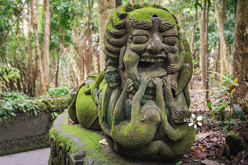 巴厘岛传统石雕图片素材