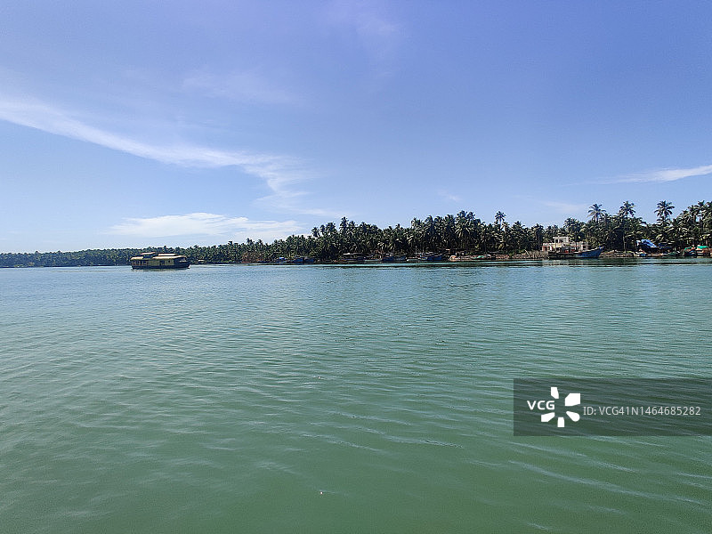 回水区房屋船只图片素材