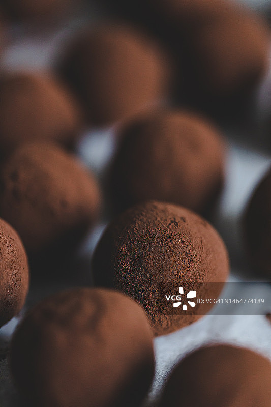 桌子上的巧克力特写，乌克兰图片素材