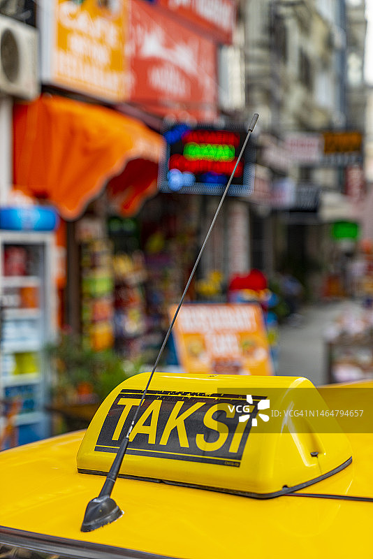 伊斯坦布尔街头的出租车图片素材