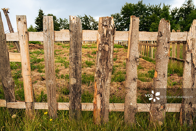 旧木栅栏图片素材