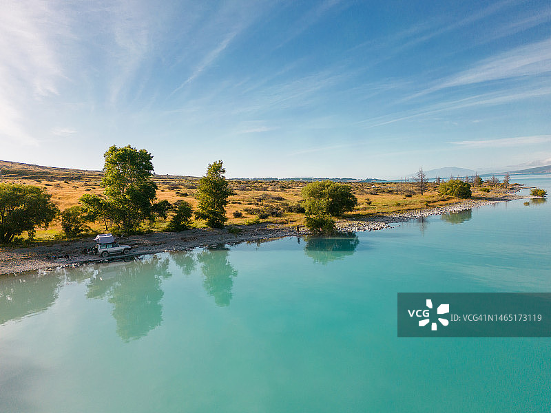 新西兰普卡基湖畔露营图片素材