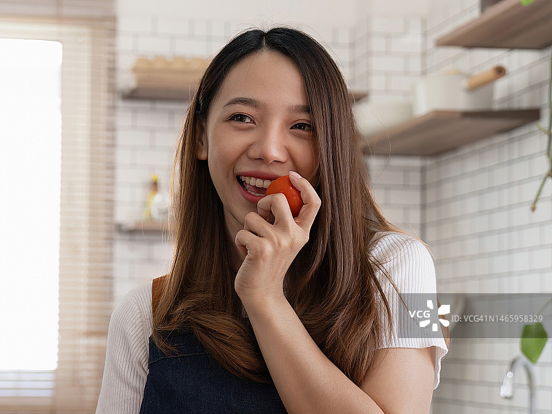 亚洲年轻女性肖像图片素材