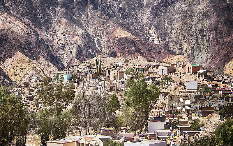 胡胡伊省迈马伊马拉公墓图片素材