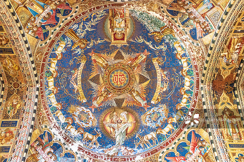 意大利普利亚莱切富尔根齐奥圣安东尼奥圣殿图片素材