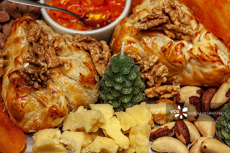 俯视圣诞奶酪面包图片素材