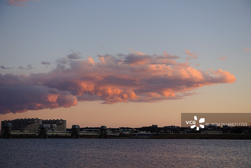 东京调布日落时分海景图片素材