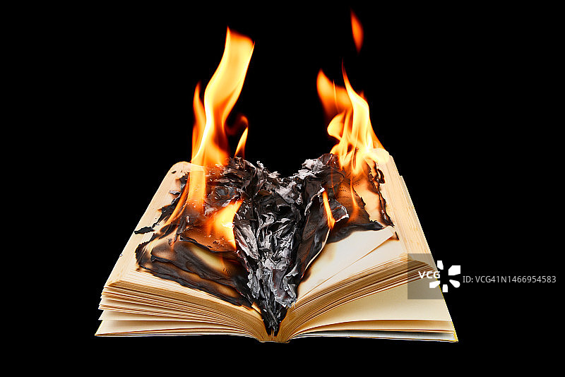 燃烧的书图片素材