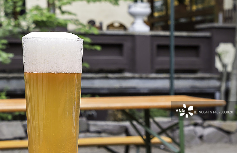 啤酒玻璃杯图片素材