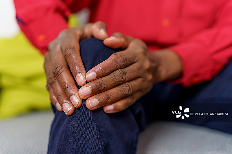 膝盖疼痛图片素材