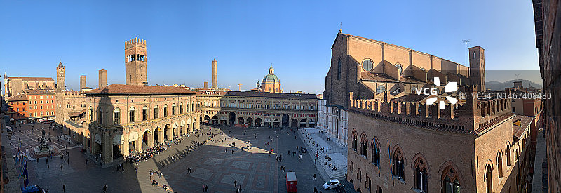 意大利博洛尼亚马乔雷广场风光图片素材