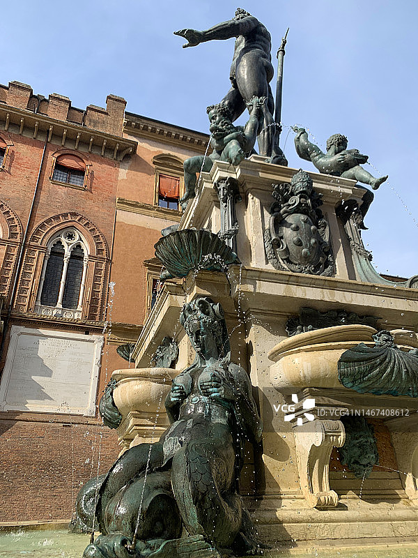 意大利博洛尼亚的尼普顿喷泉图片素材