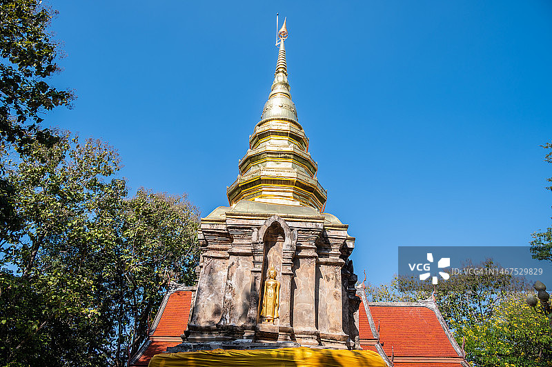 清盛吉提寺佛塔残骸（因地震导致倾斜），位于泰国清莱府清盛区图片素材