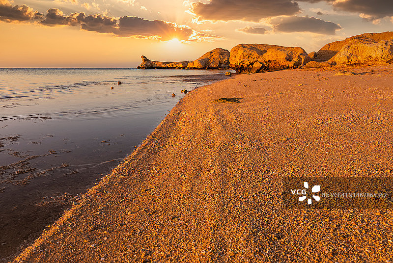 埃及红海沙滩日落美景图片素材