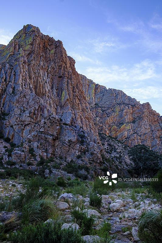 南非西开普省斯瓦特山脉的石英岩图片素材