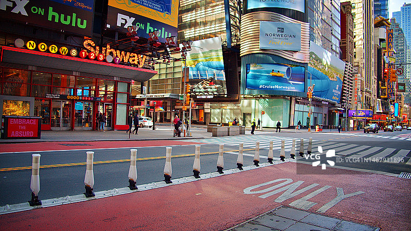 纽约时代广场地铁站42街图片素材
