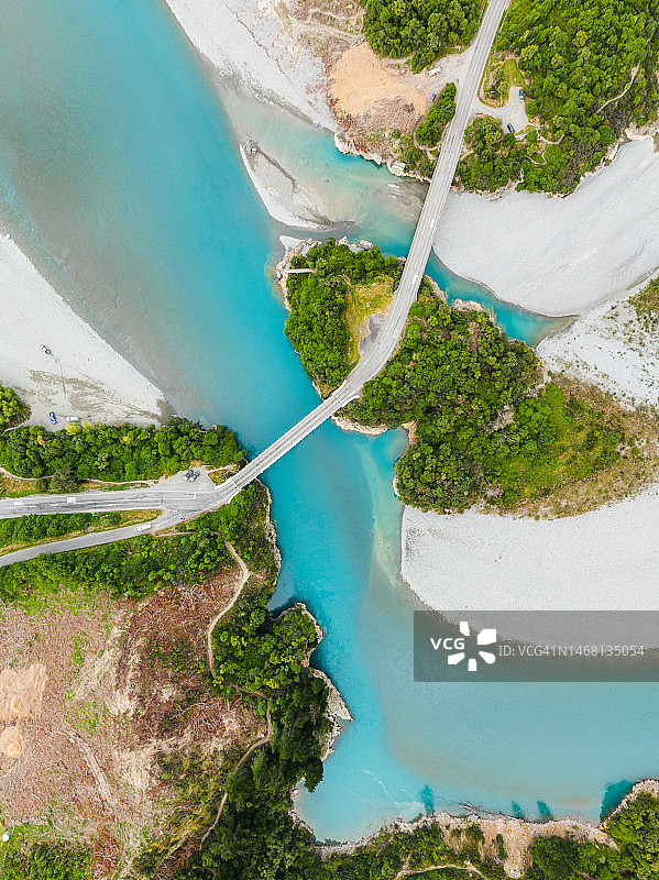 河上桥梁图片素材