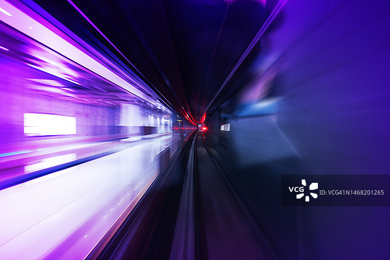 地铁隧道长曝光图片素材