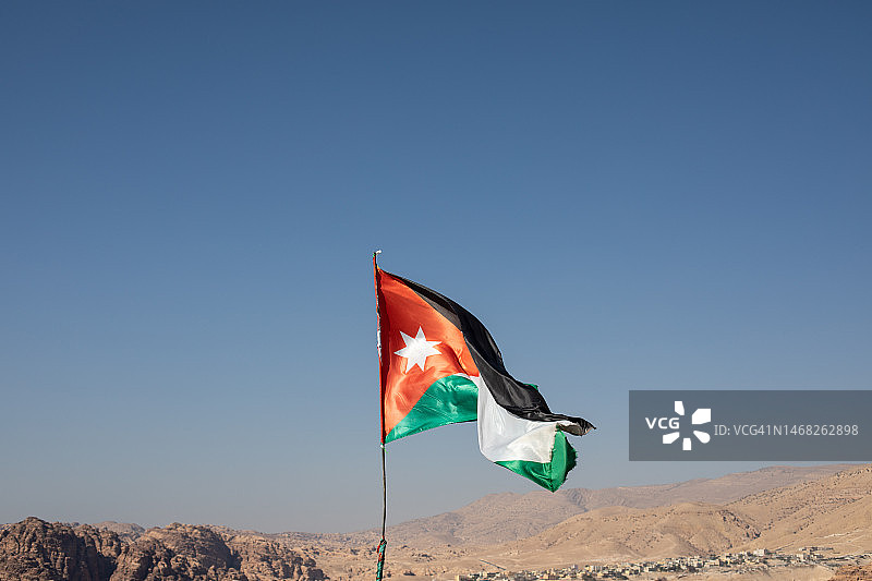 佩特拉上方的旗帜图片素材