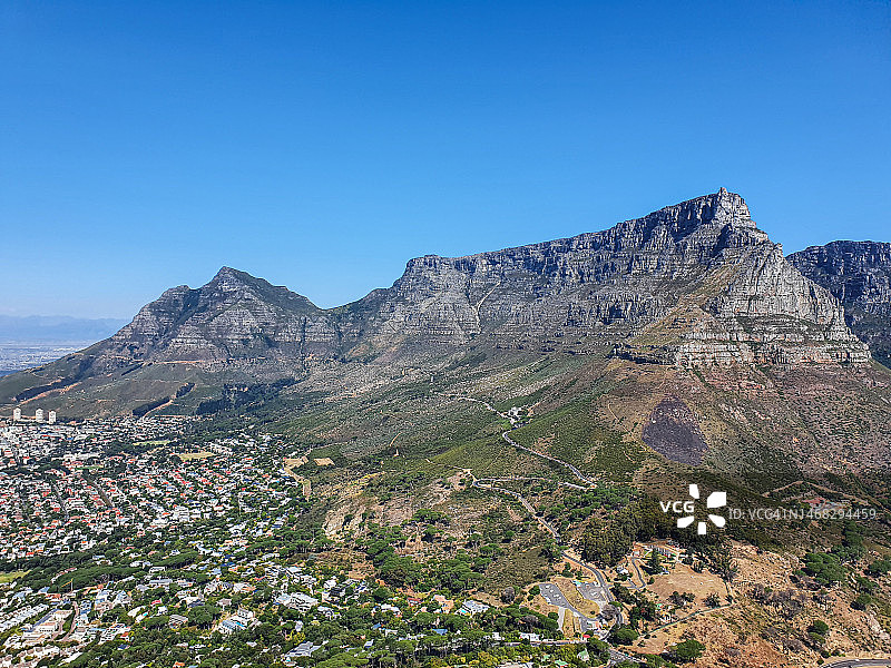 南非开普敦的蓝天山景图片素材