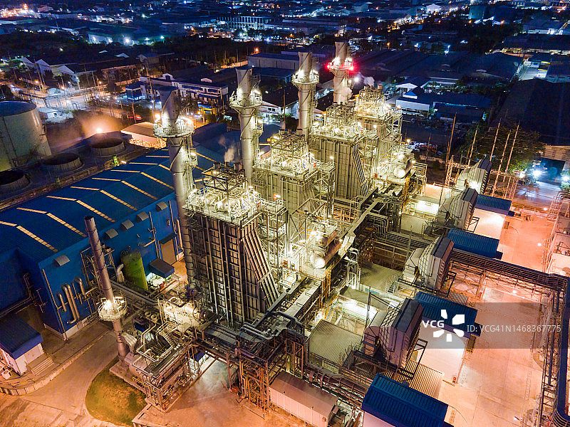 带有蒸汽轮机和燃气轮机的发电站航拍图图片素材