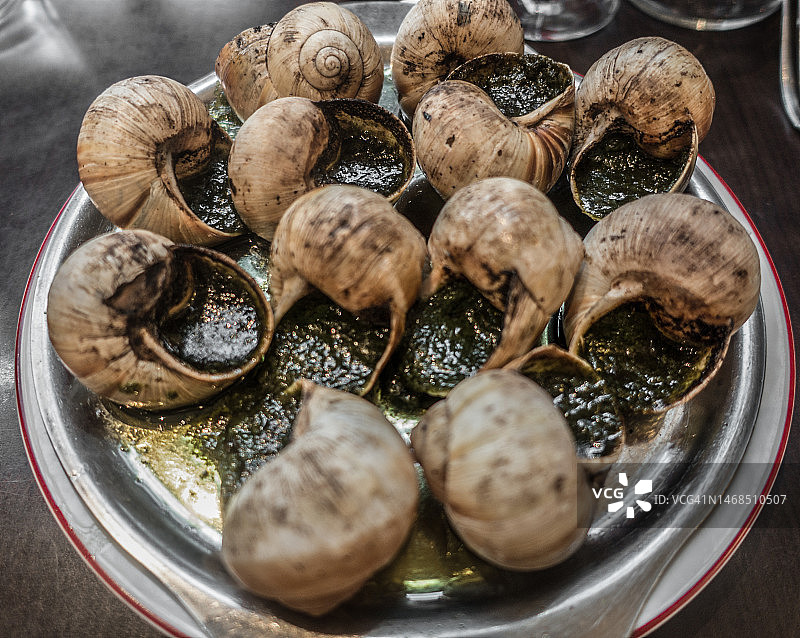 巴黎Le Comptoir餐厅的蜗牛图片素材