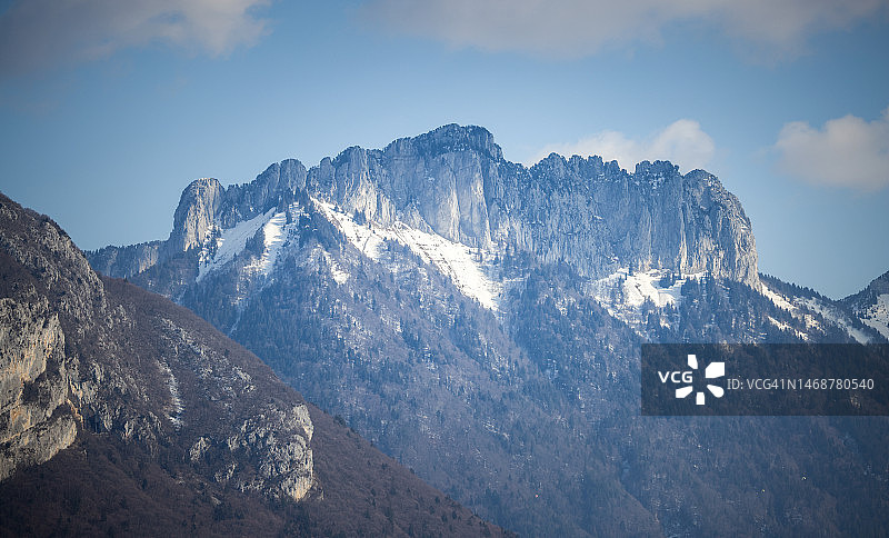 朗方齿峰图片素材