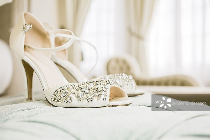 新娘的鞋子图片素材