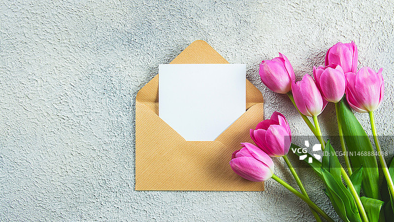 粉色郁金香和卡片，哈萨克斯坦妇女节/母亲节贺卡图片素材