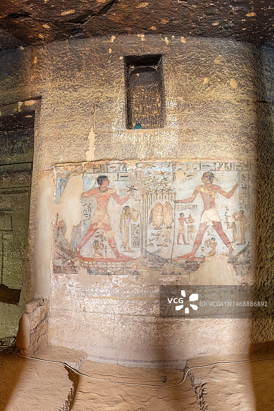 埃及阿斯旺麦库和萨布尼墓的壁画图片素材