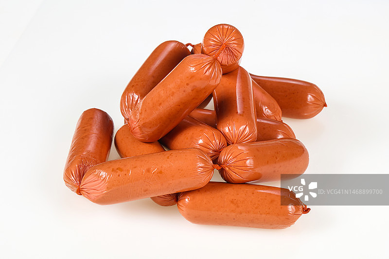 香肠的特写，白色背景，罗马尼亚瓦斯卢伊图片素材