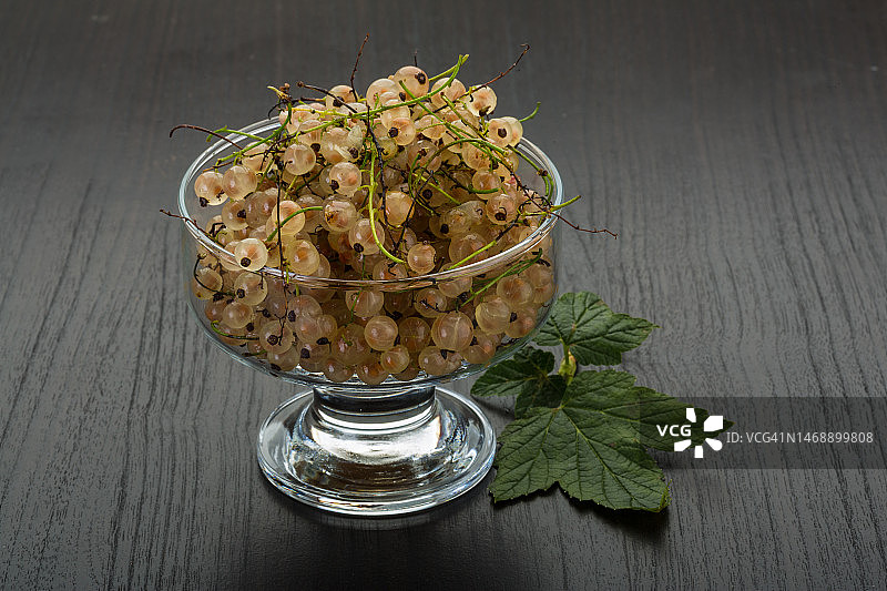 罗马尼亚瓦斯卢伊的碗中草药特写图片素材