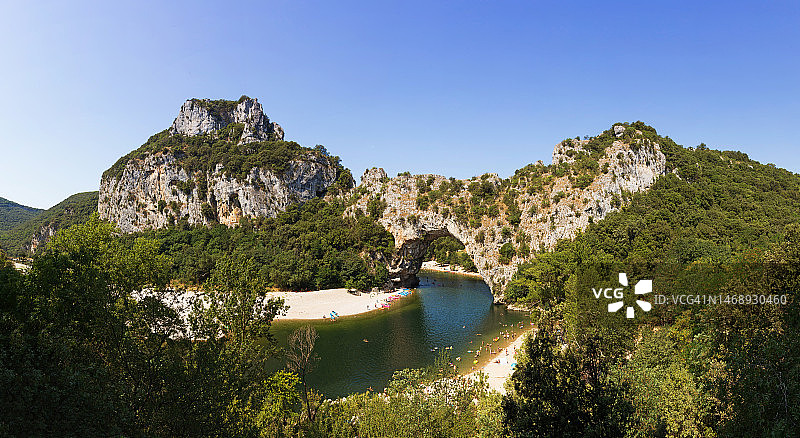 阿尔代什河和阿尔克桥（法国阿尔代什省）图片素材