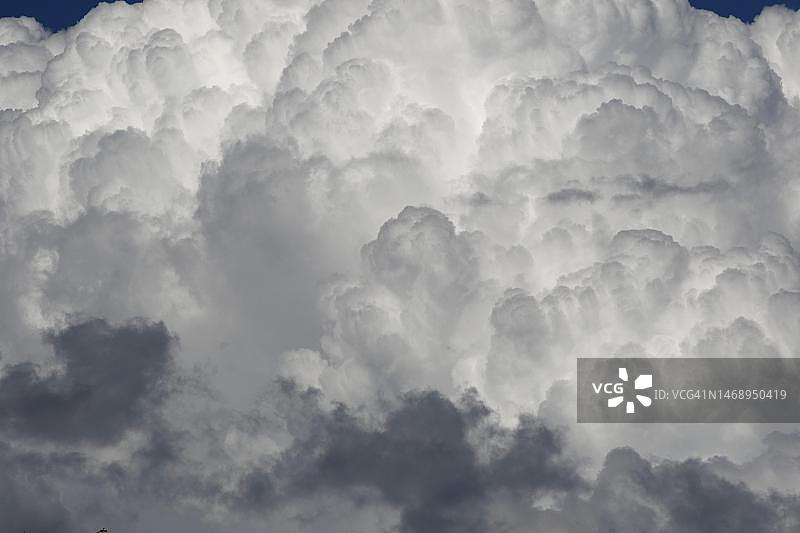 魁北克省的暴风云图片素材