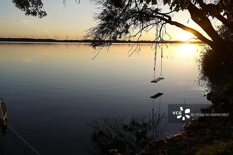 德国梅克伦堡-前波莫瑞州普劳湖畔普劳晚景图片素材