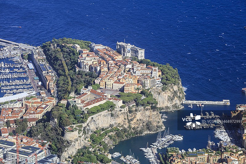 从法国滨海阿尔卑斯省拍摄的摩纳哥老城图片素材