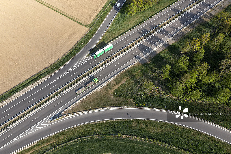 公路交叉口航拍图片素材