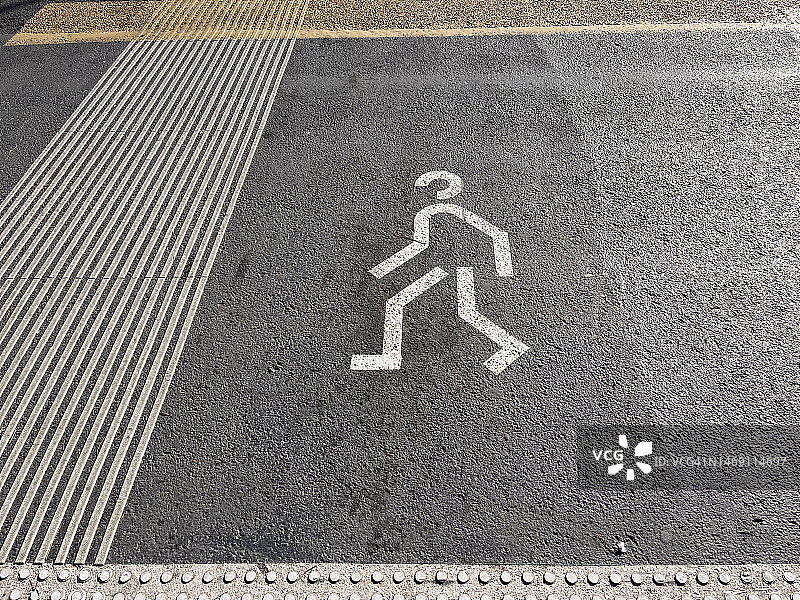 街头人物绘画图片素材