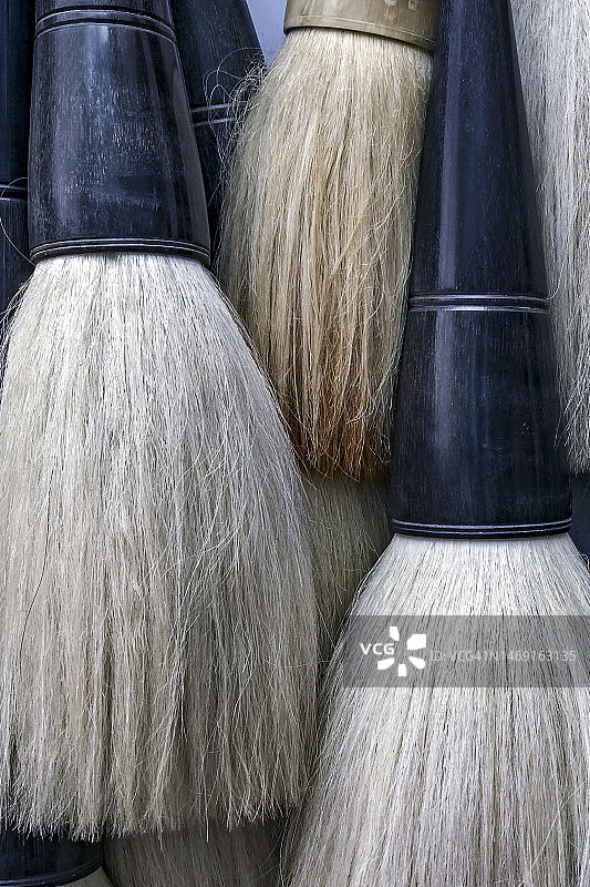 新加坡唐人街书法笔图片素材