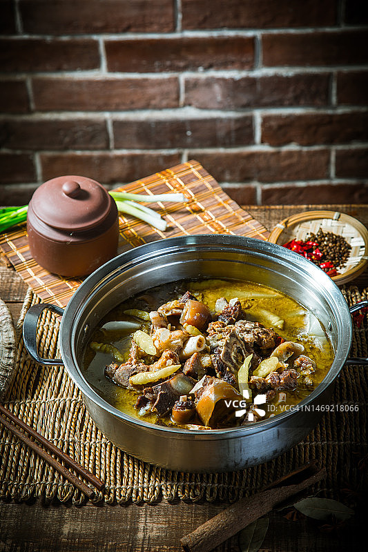 一锅牛肉图片素材