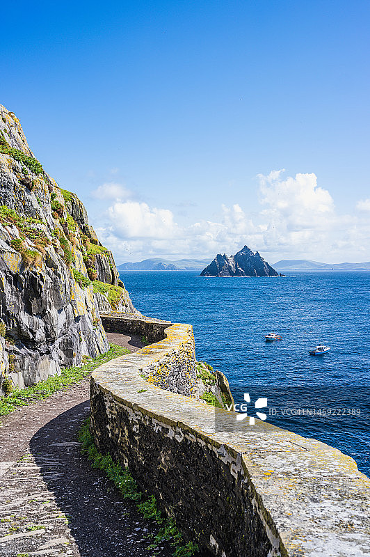 爱尔兰凯里郡斯凯利格·迈克尔岛小路图片素材