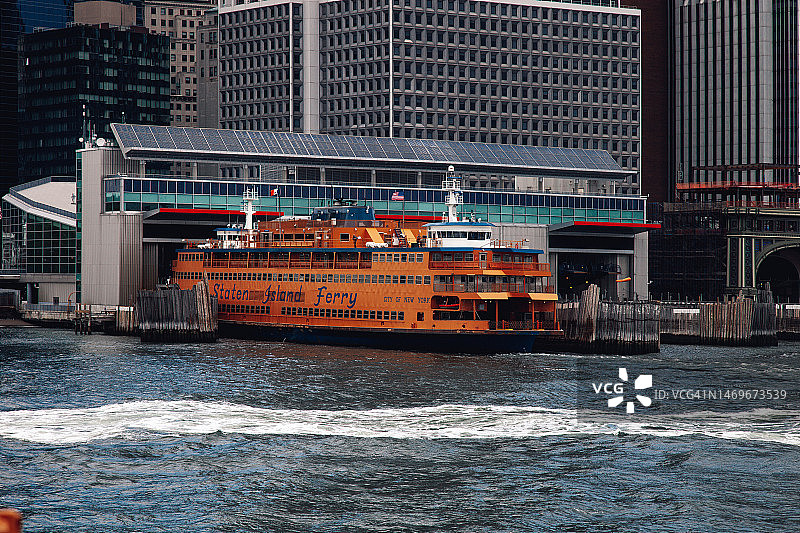 美国纽约市风光：斯塔滕岛渡轮图片素材