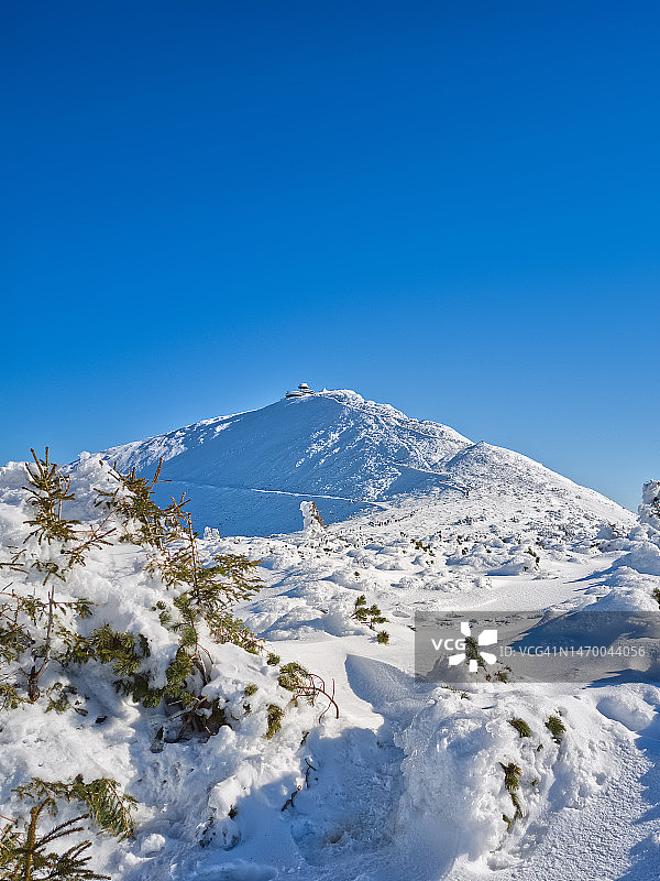 冬季的希尼奇卡山图片素材
