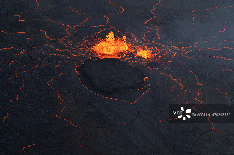 熔岩全画幅照片，基拉韦厄火山，美国夏威夷州图片素材