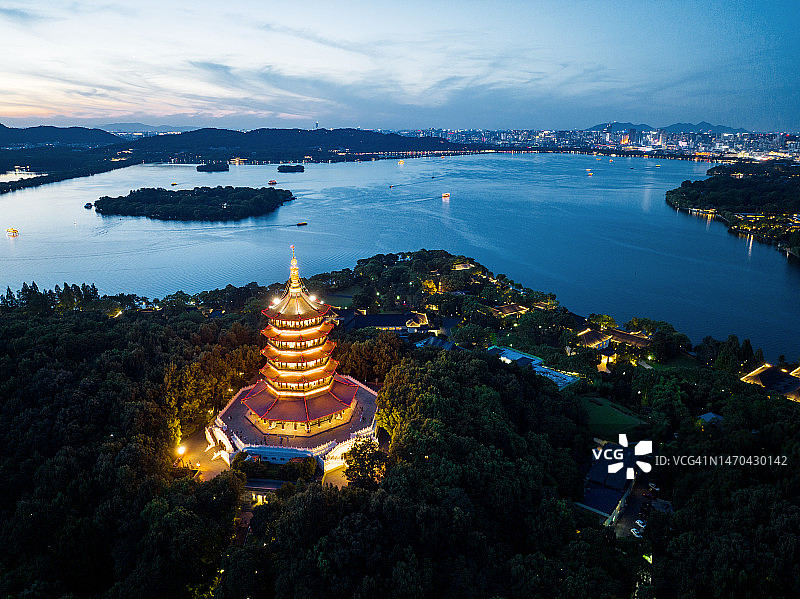 杭州西湖雷峰塔图片素材